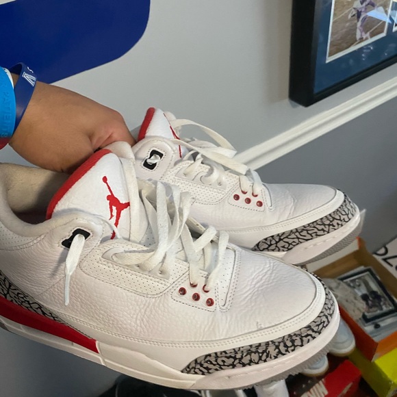 Jordan Cement 3’s - Picture 4 of 5